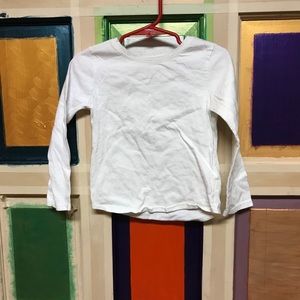 Size 5-6 Girls white longe sleeve tshirt